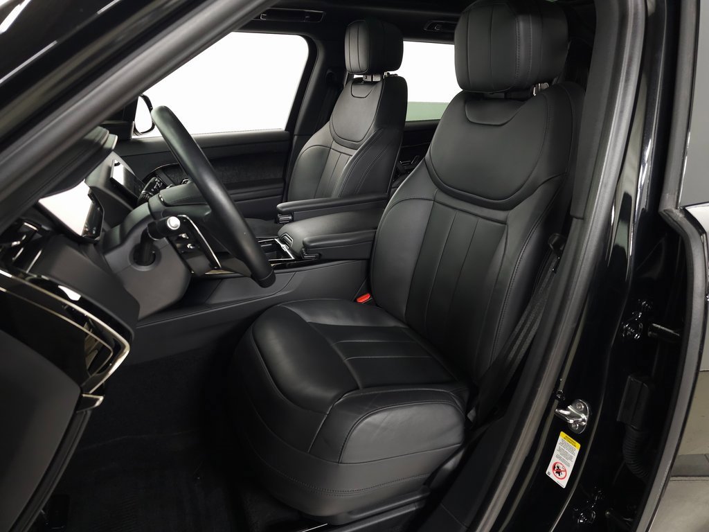 Used 2025 Land Rover Range Rover Sport Dynamic SE image 17