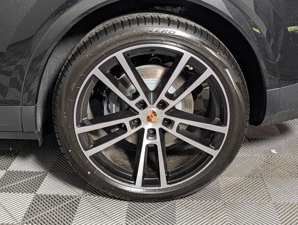 New 2026 Porsche Cayenne AWD/4WD image 12