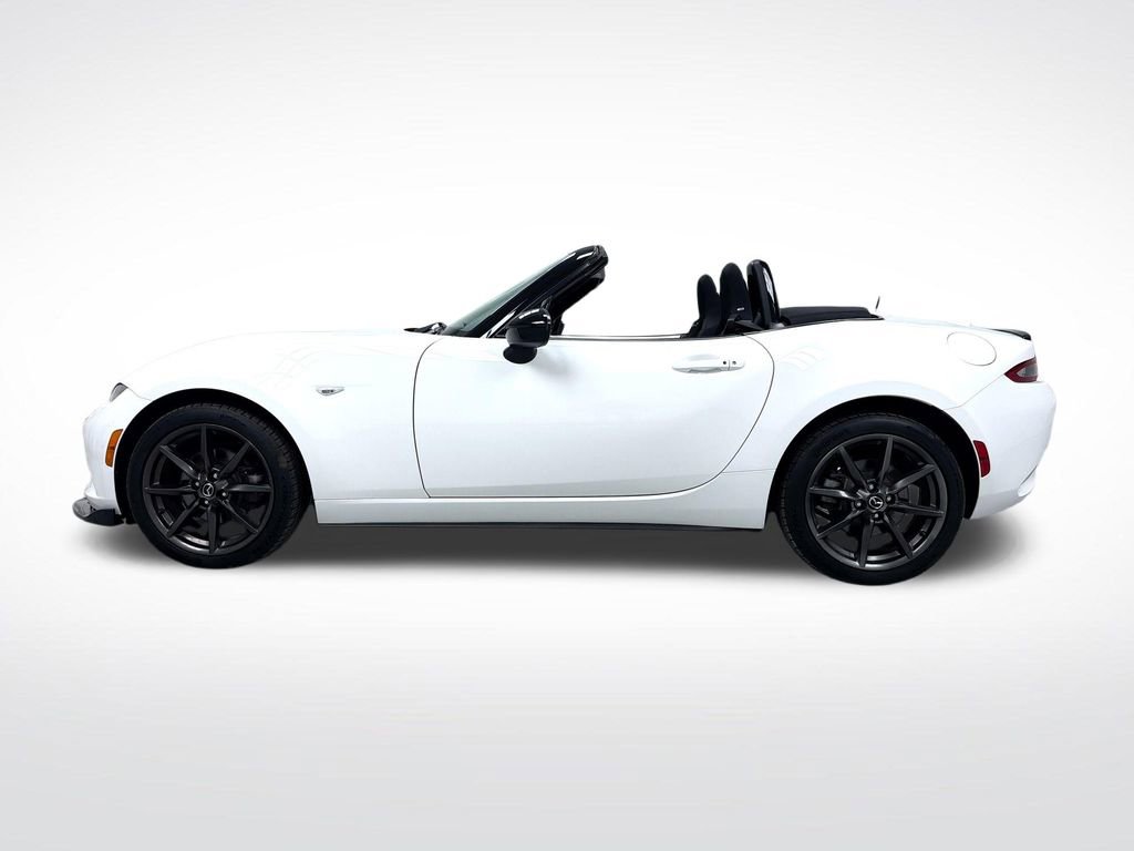 Used 2016 MAZDA MX-5 Miata Club RWD image 11