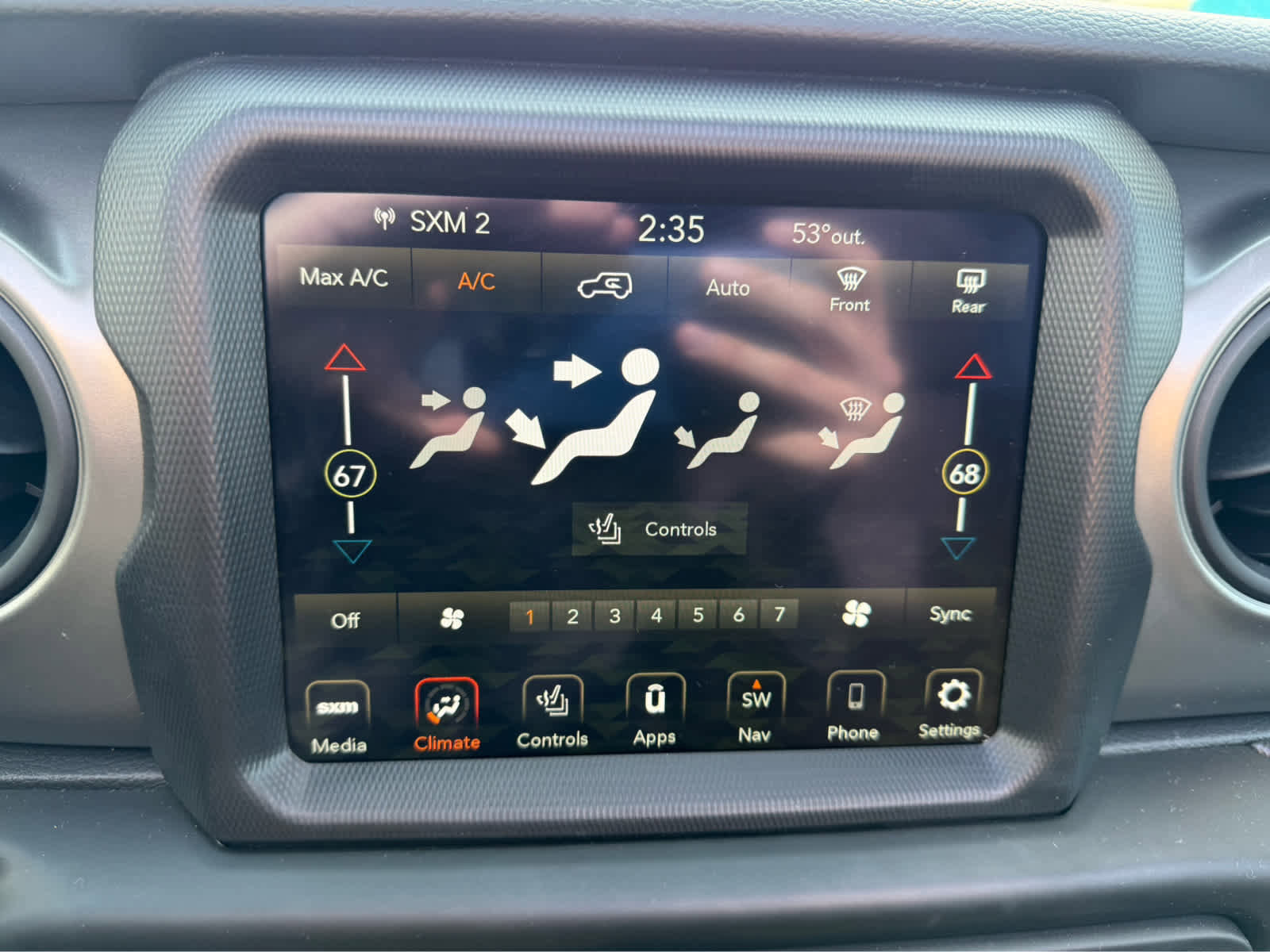 Used 2023 Jeep Wrangler Unlimited w/ Sun & Screen Package image 23