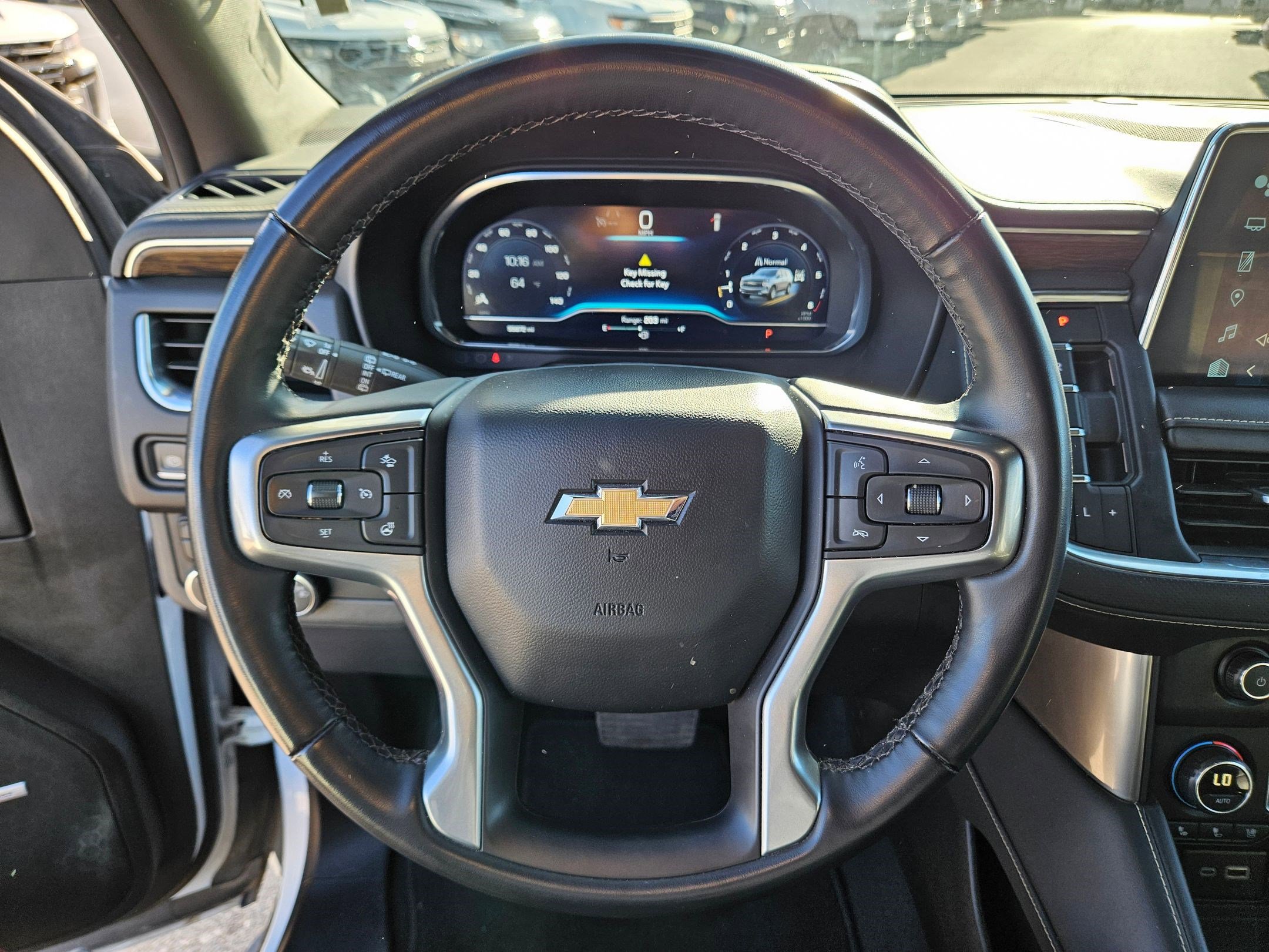 Used 2024 Chevrolet Suburban Premier image 16