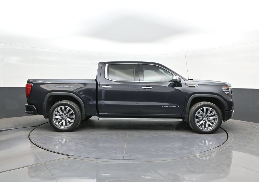 Used 2022 GMC Sierra 1500 Denali w/ Denali Reserve Package AWD/4WD image 26