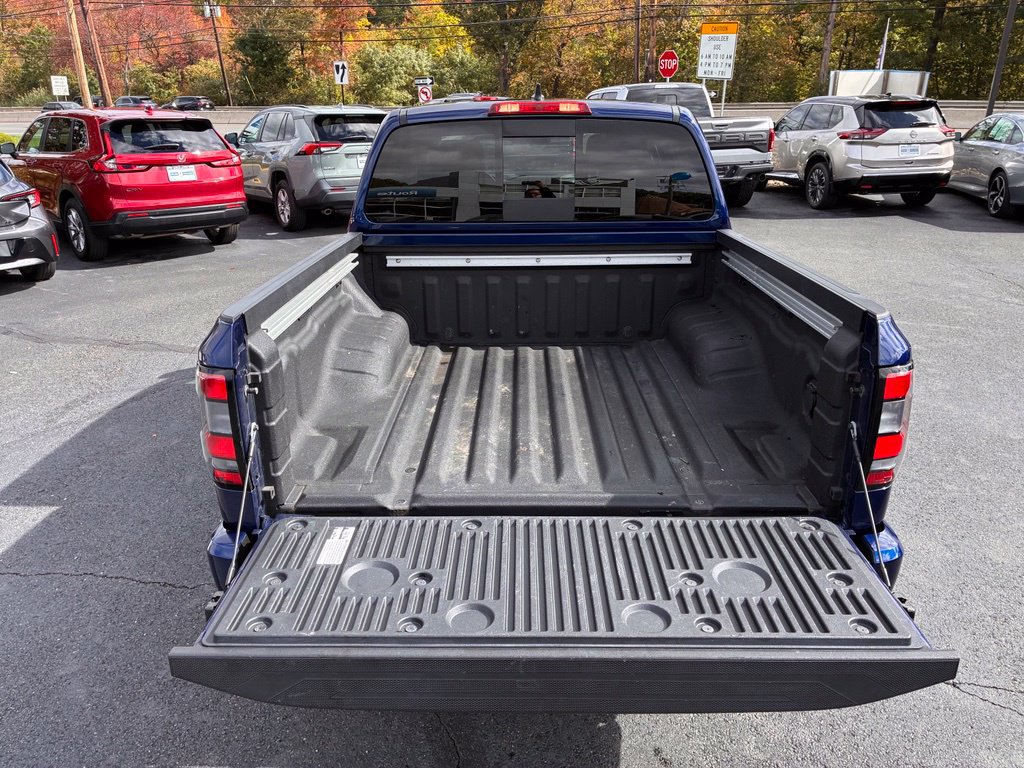 Used 2023 Nissan Frontier PRO-4X w/ Pro Convenience Package AWD/4WD image 12