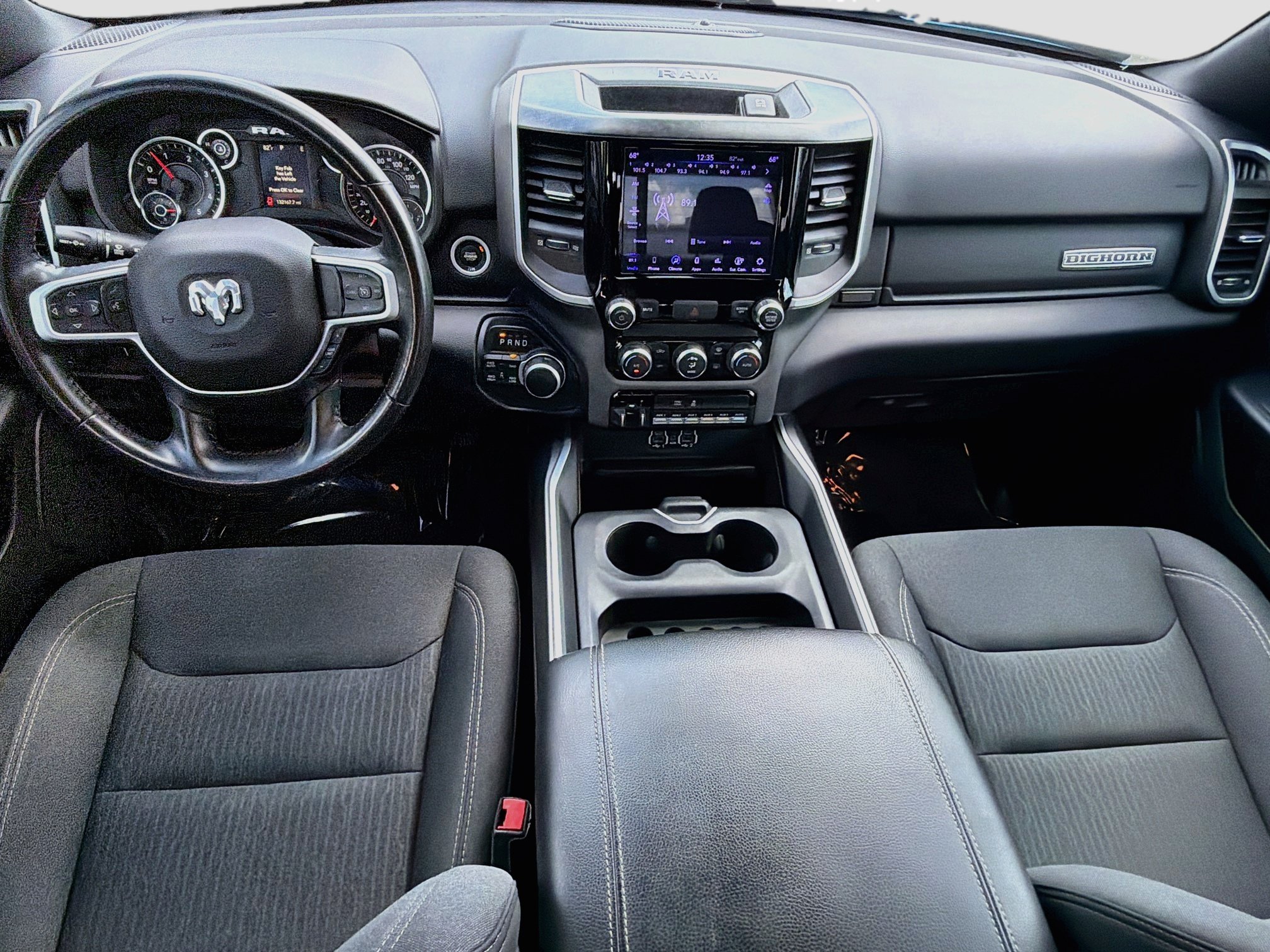 Used 2021 RAM 1500 4x4 Crew Cab image 15