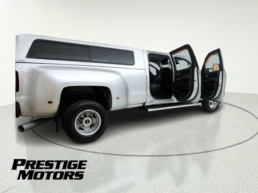 Used 2019 GMC Sierra 3500 Denali AWD/4WD image 14
