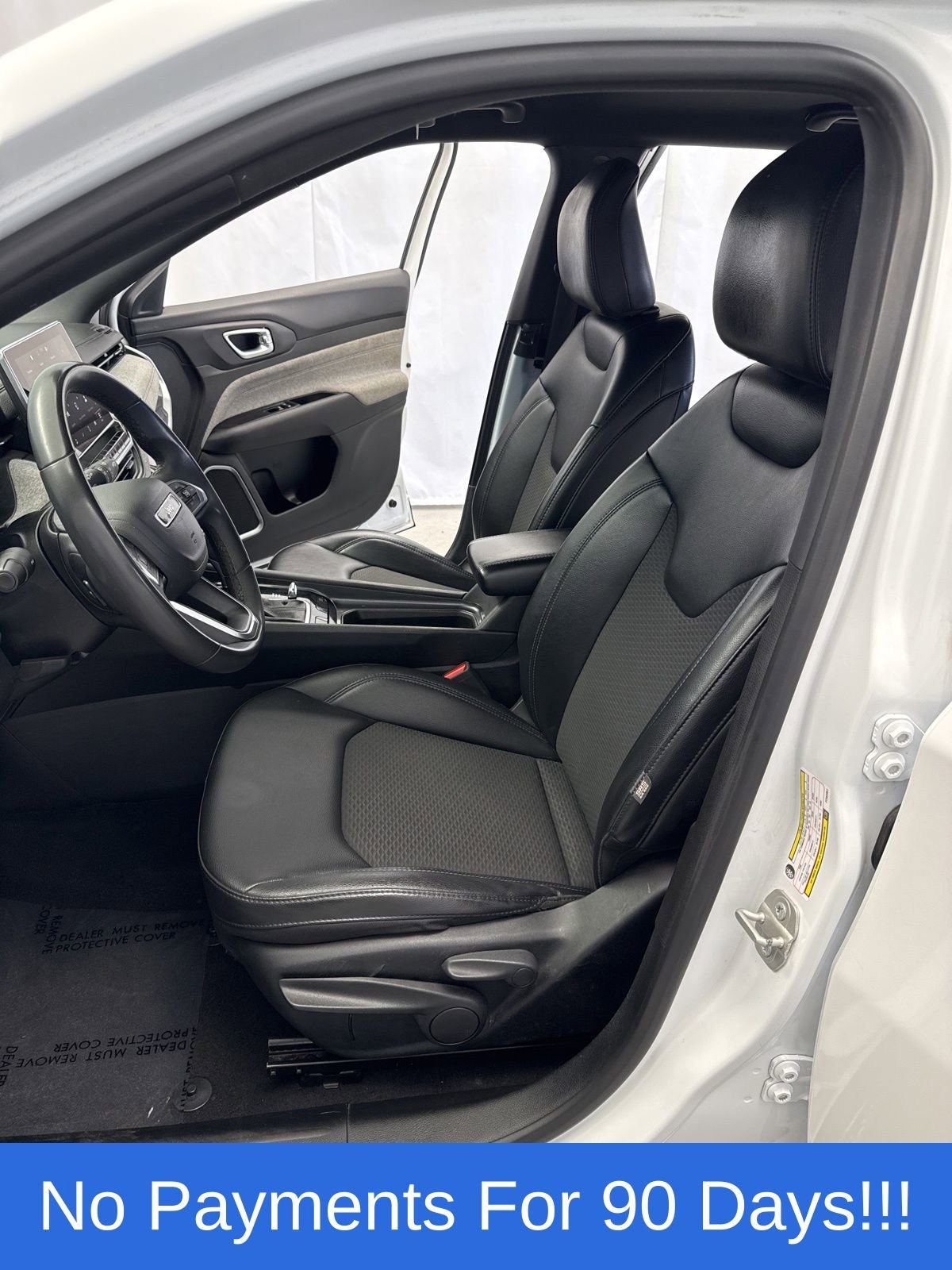 Used 2023 Jeep Compass Latitude AWD/4WD image 9