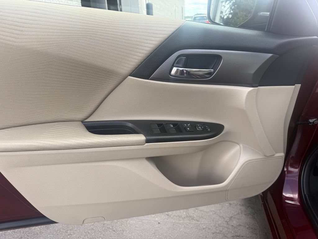 Used 2014 Honda Accord LX image 44