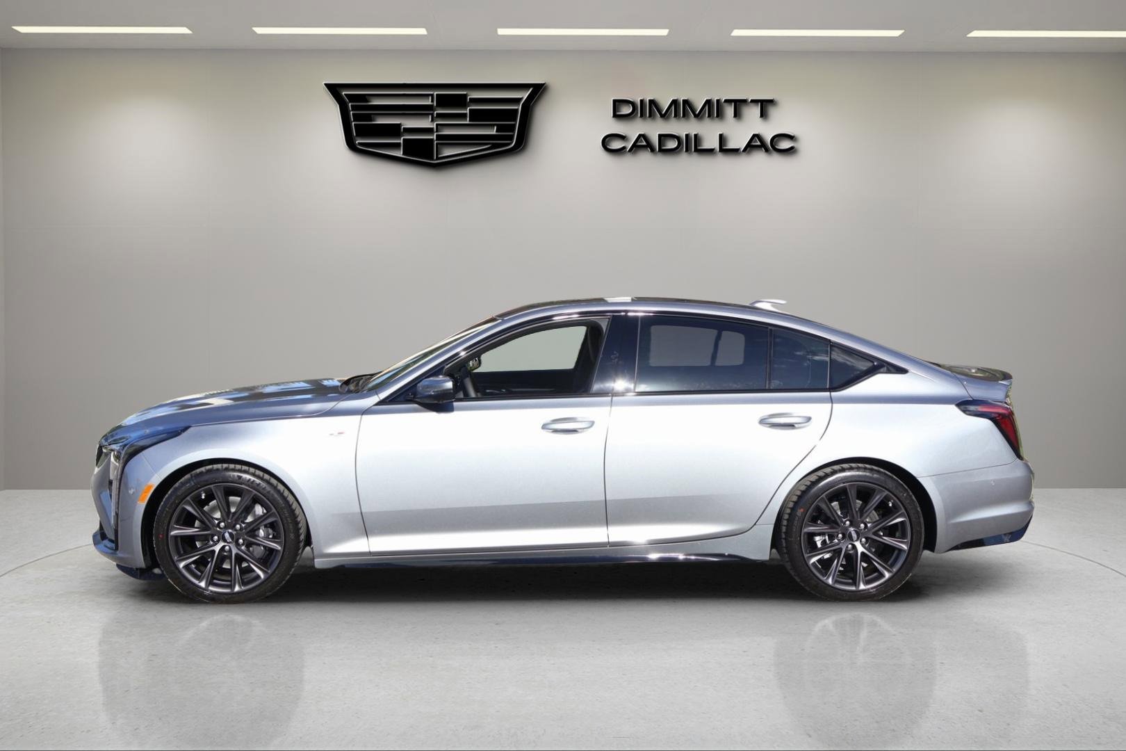 New 2026 Cadillac CT5 V image 2