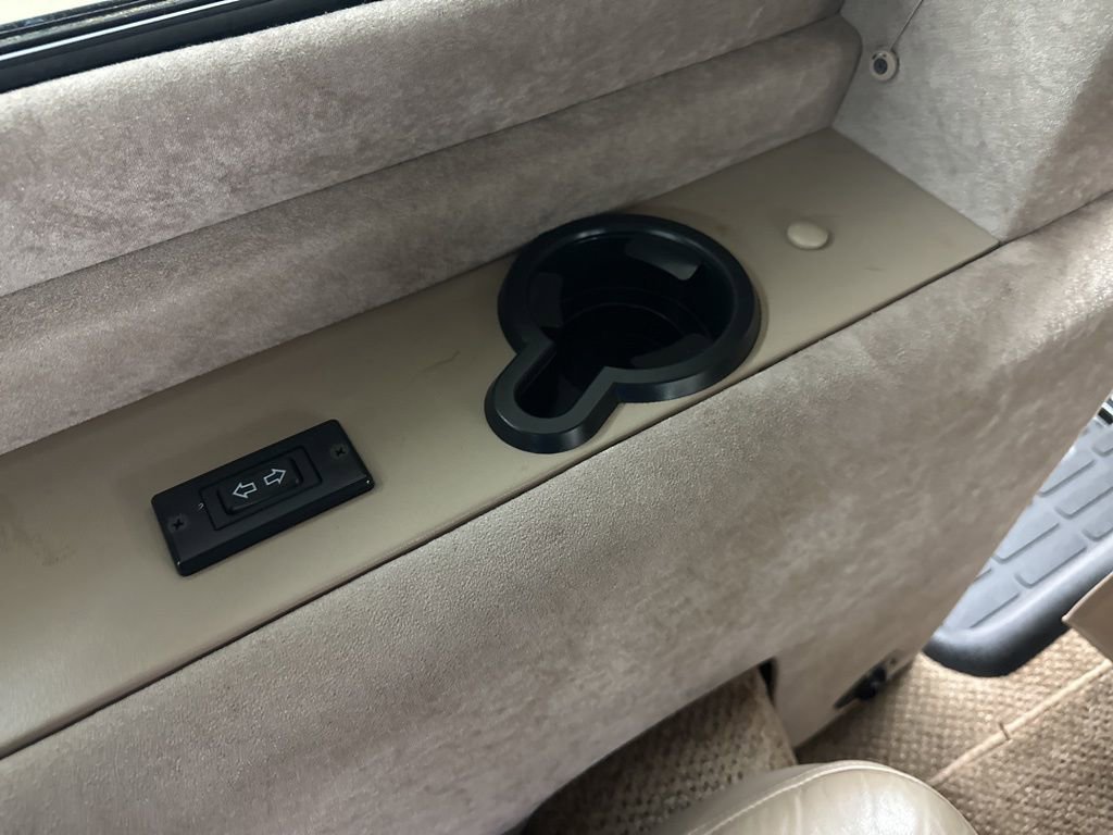 Used 2011 Chevrolet Express 1500 Upfitter image 34