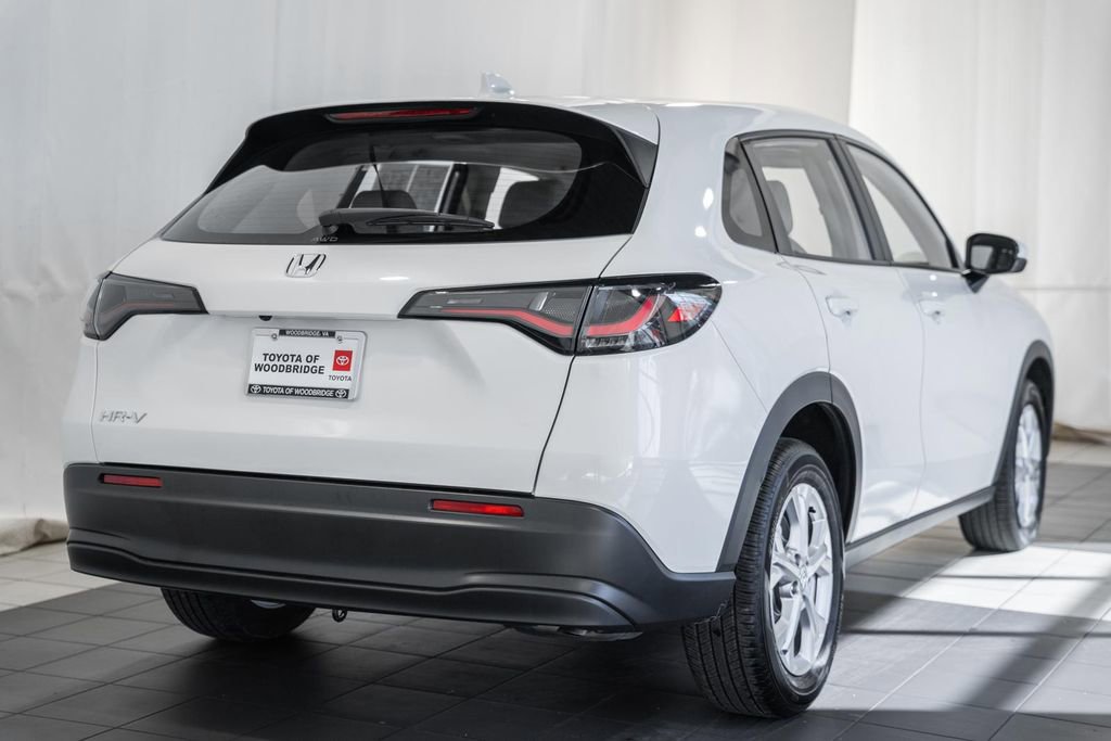 Used 2025 Honda HR-V LX image 4