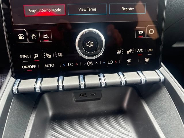 New 2027 GMC Terrain Elevation w/ Elevation Premium Package AWD/4WD image 18
