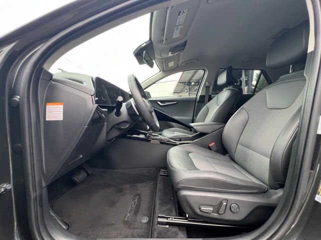 Certified 2023 Kia Niro EX image 18