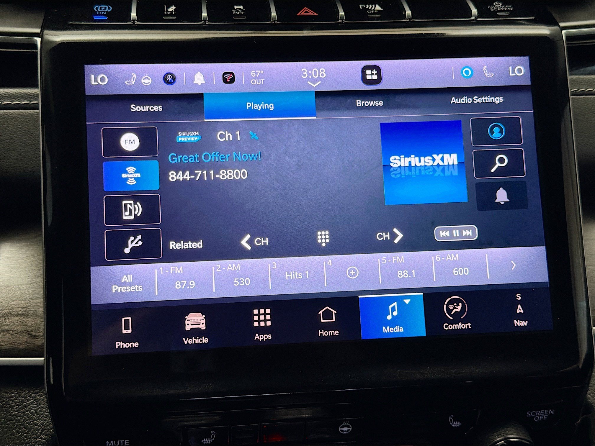 Used 2023 Jeep Grand Cherokee 4WD 4xe image 9