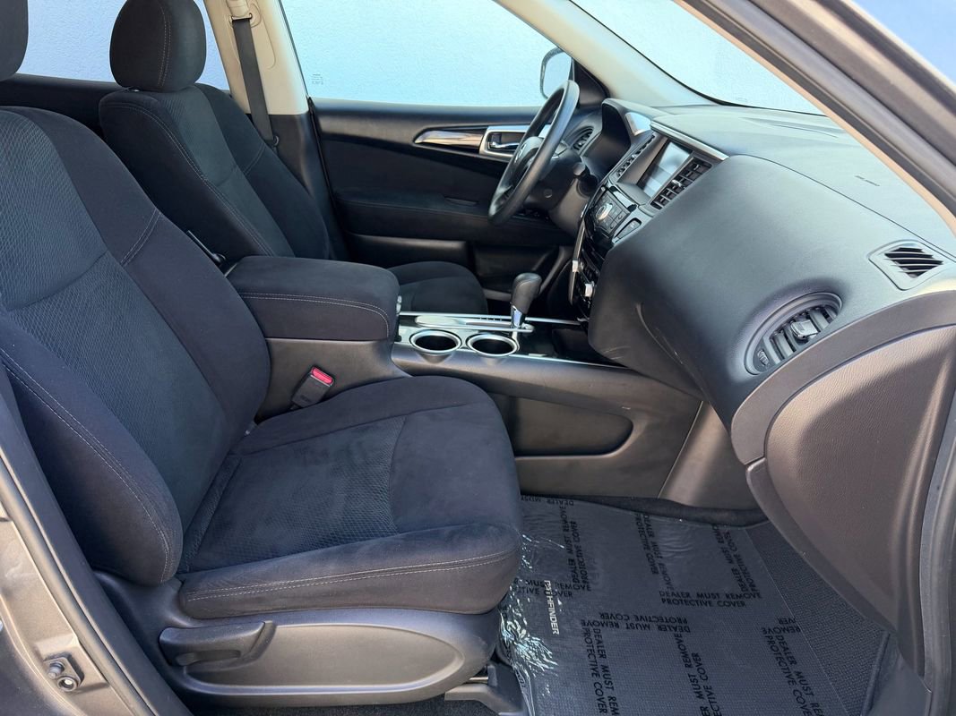 Used 2016 Nissan Pathfinder S image 18