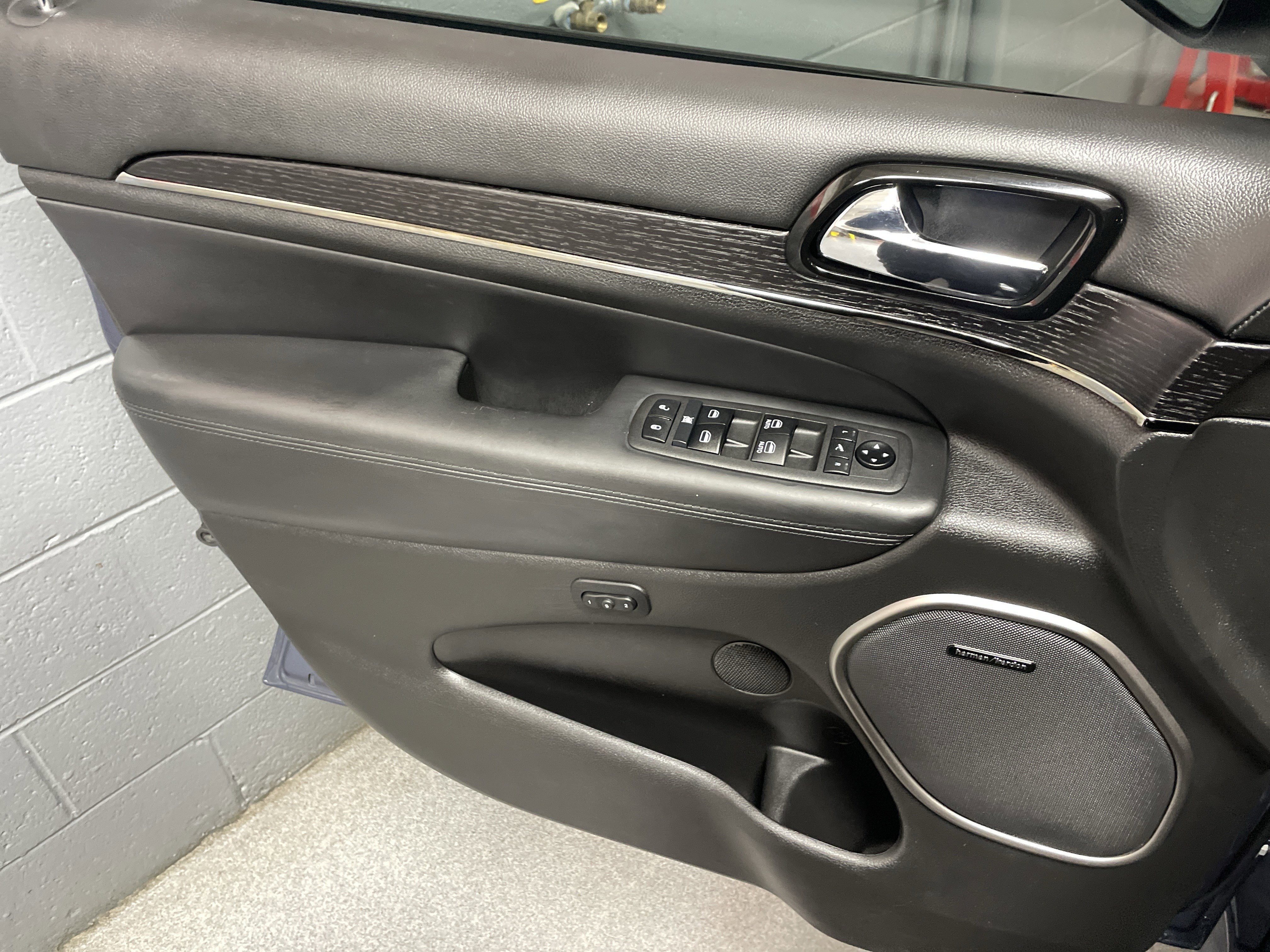 Used 2021 Jeep Grand Cherokee High Altitude image 14