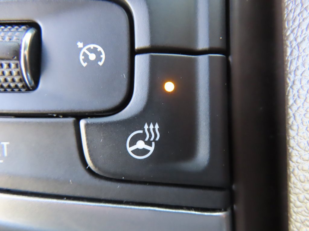 Used 2022 Chevrolet Silverado 1500 LTZ w/ LTZ Premium Package image 18