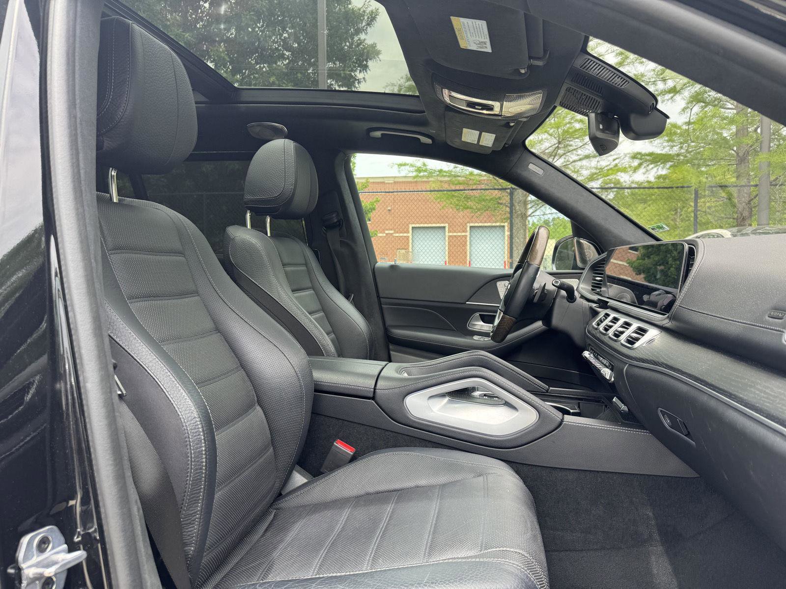 Used 2023 Mercedes-Benz GLS 580 4MATIC image 30