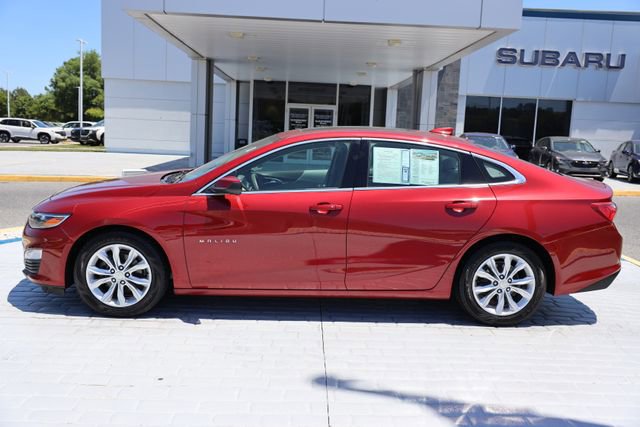 Used 2019 Chevrolet Malibu LT FWD image 2