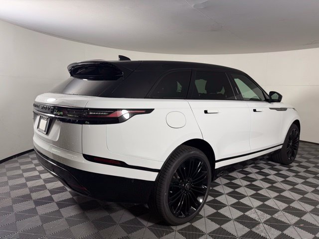 Certified 2026 Land Rover Range Rover Velar Dynamic SE AWD/4WD image 9