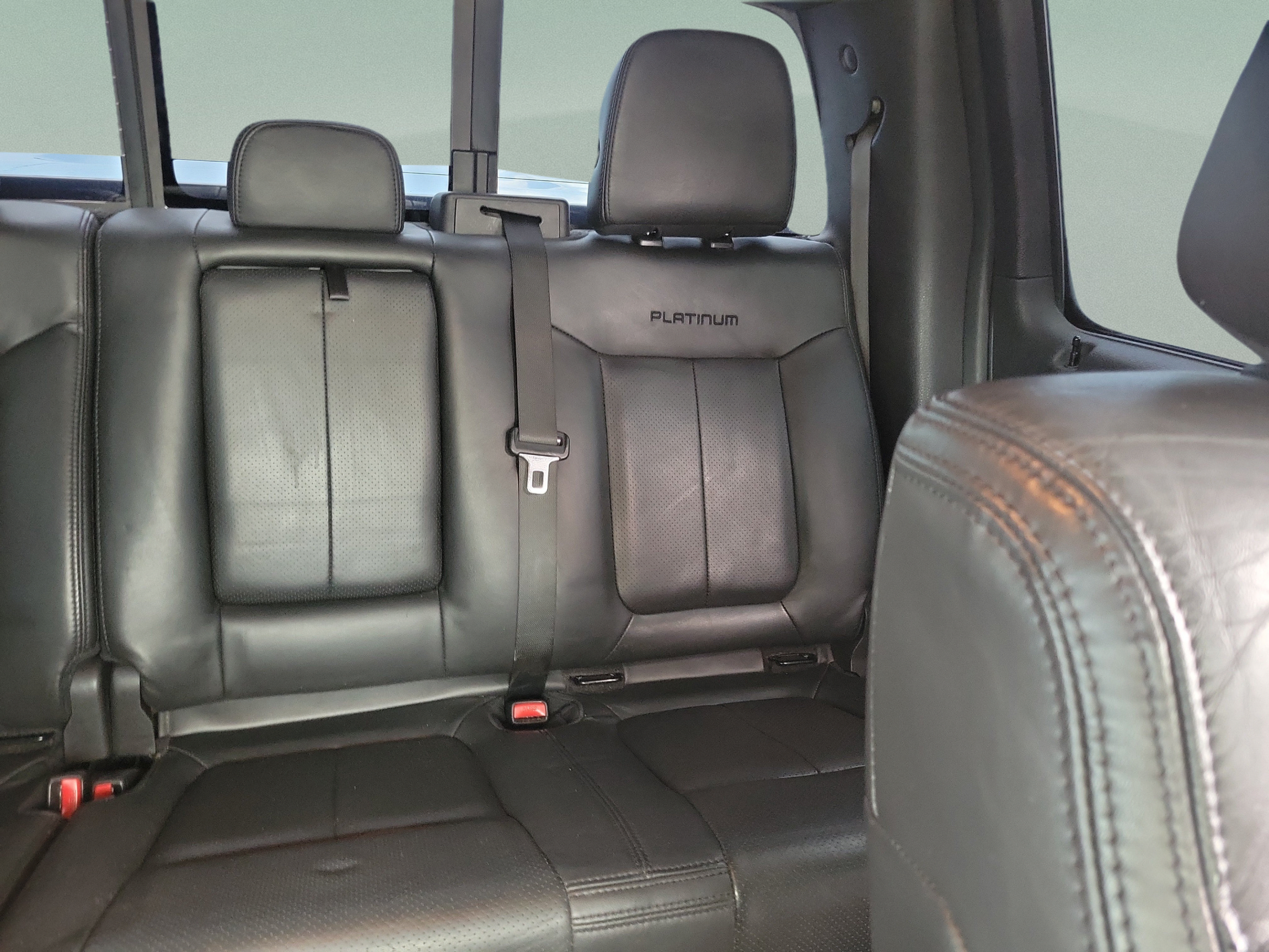 Used 2013 Ford F150 Platinum AWD/4WD image 10