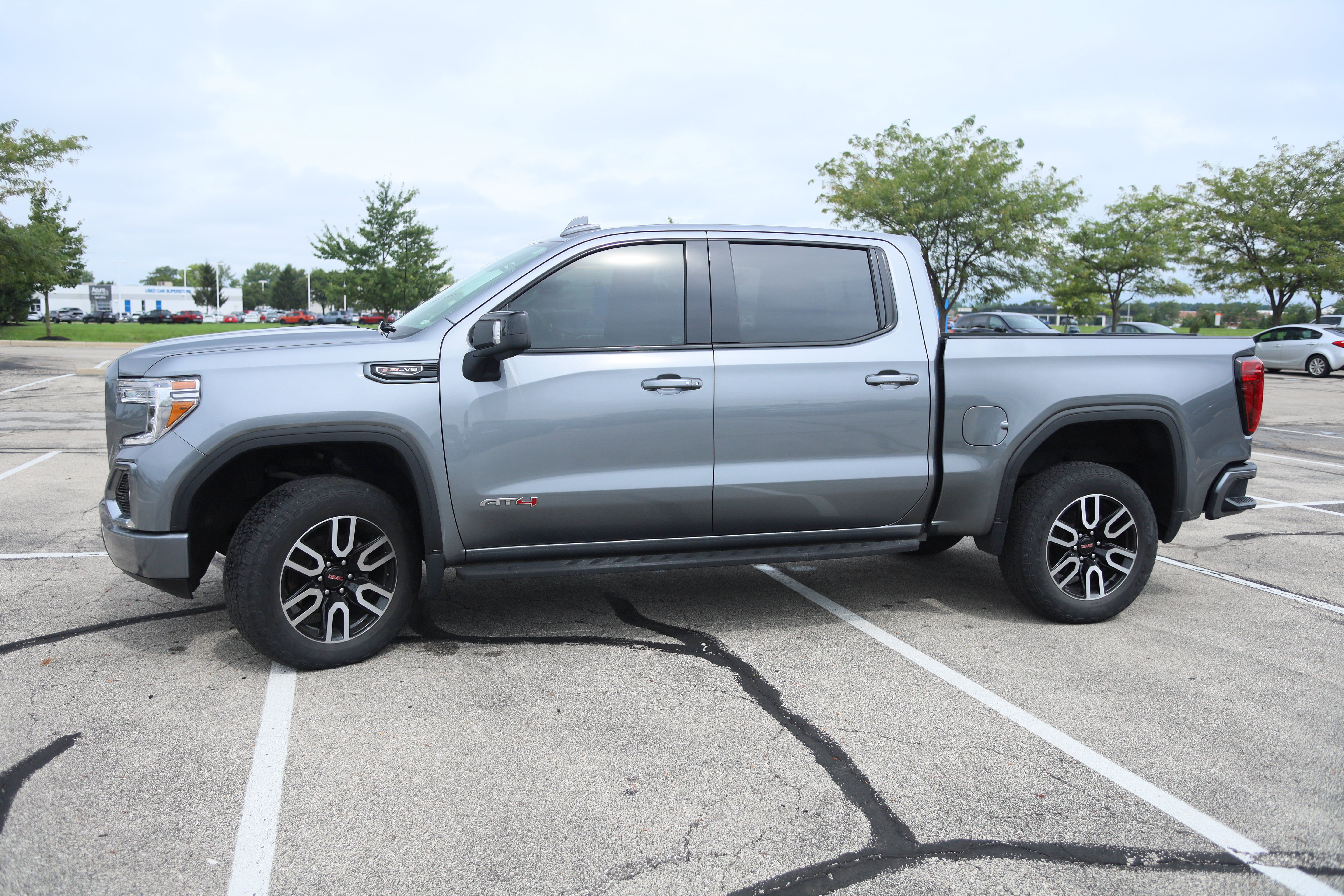 Used 2022 GMC Sierra 1500 AT4 w/ AT4 Preferred Package AWD/4WD image 9