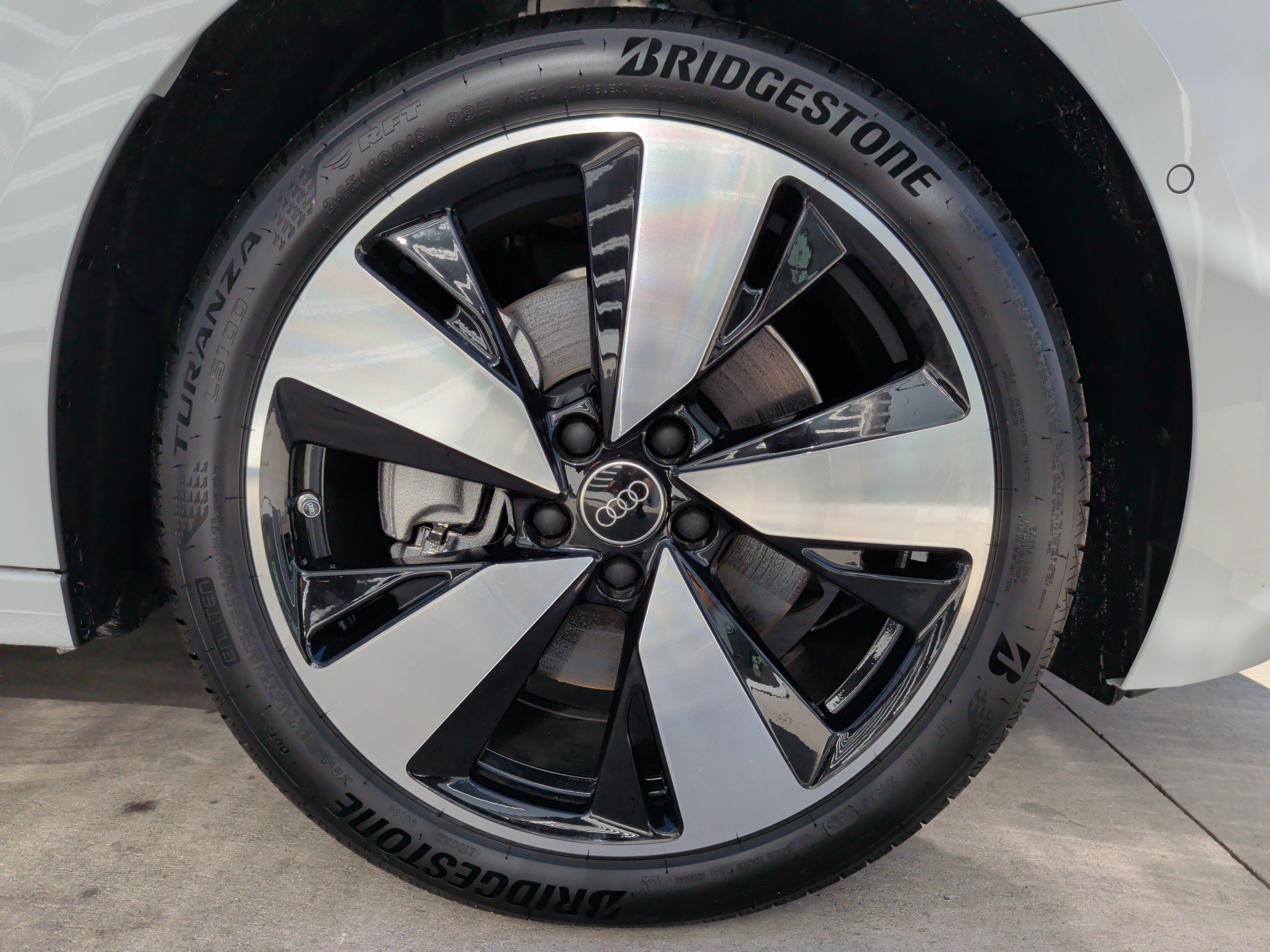 Used 2025 Audi A5 2.0T Premium AWD/4WD image 34