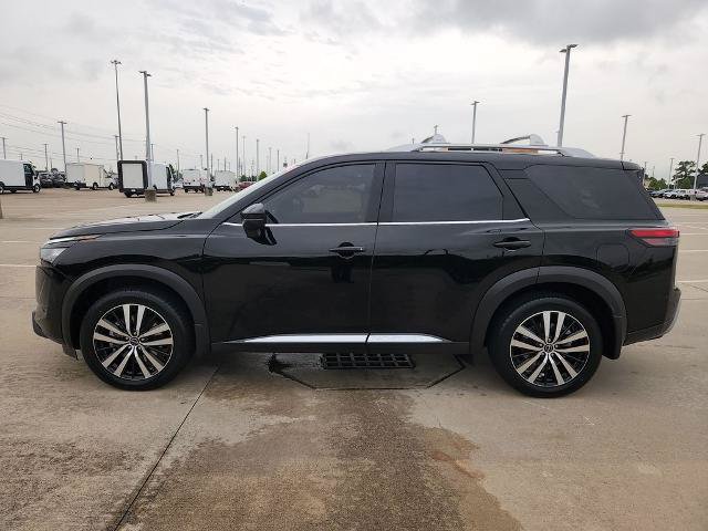 Certified 2025 Nissan Pathfinder Platinum w/ Cargo Package FWD image 8