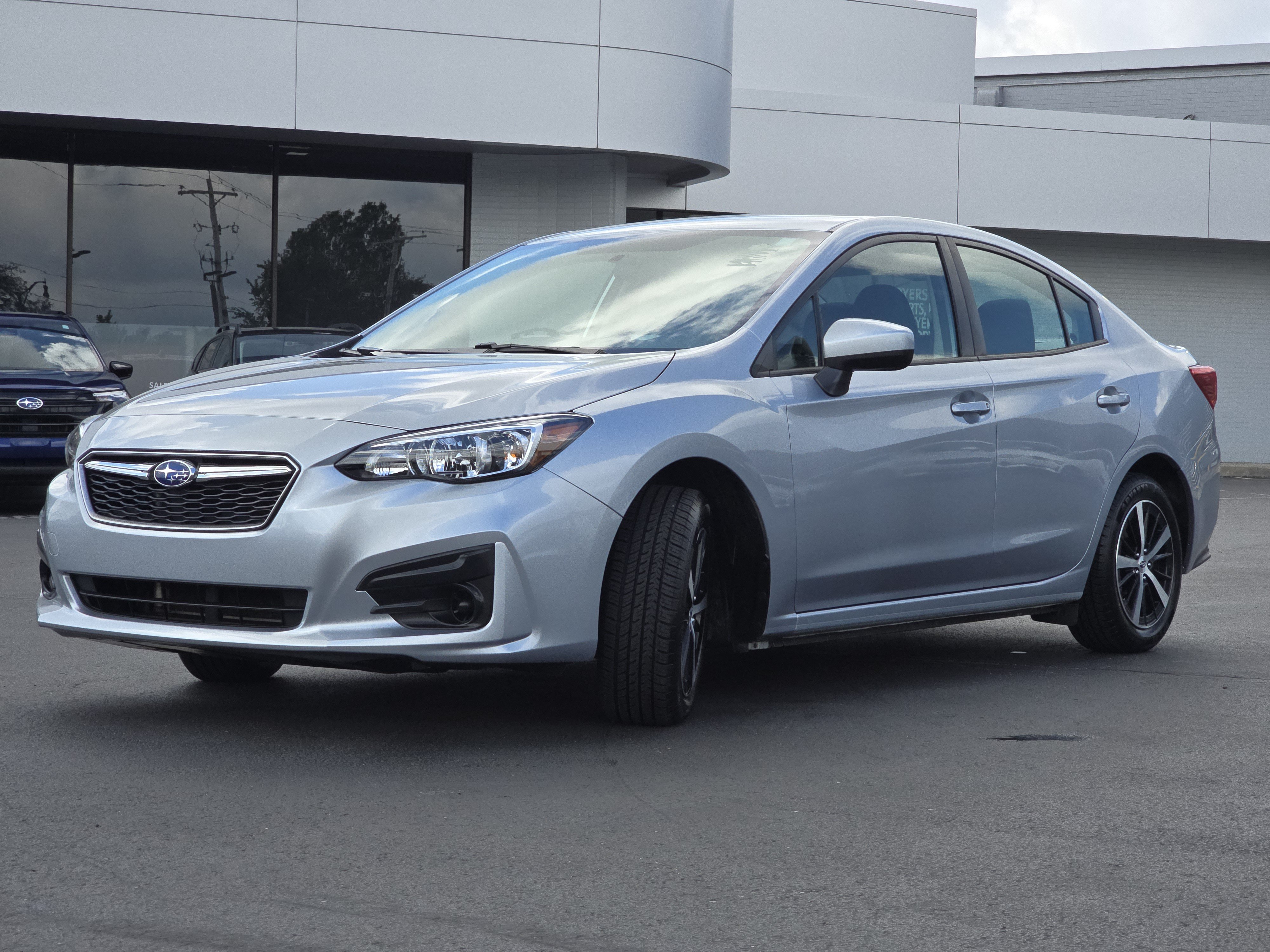 Used 2019 Subaru Impreza 2.0i Premium AWD/4WD image 3