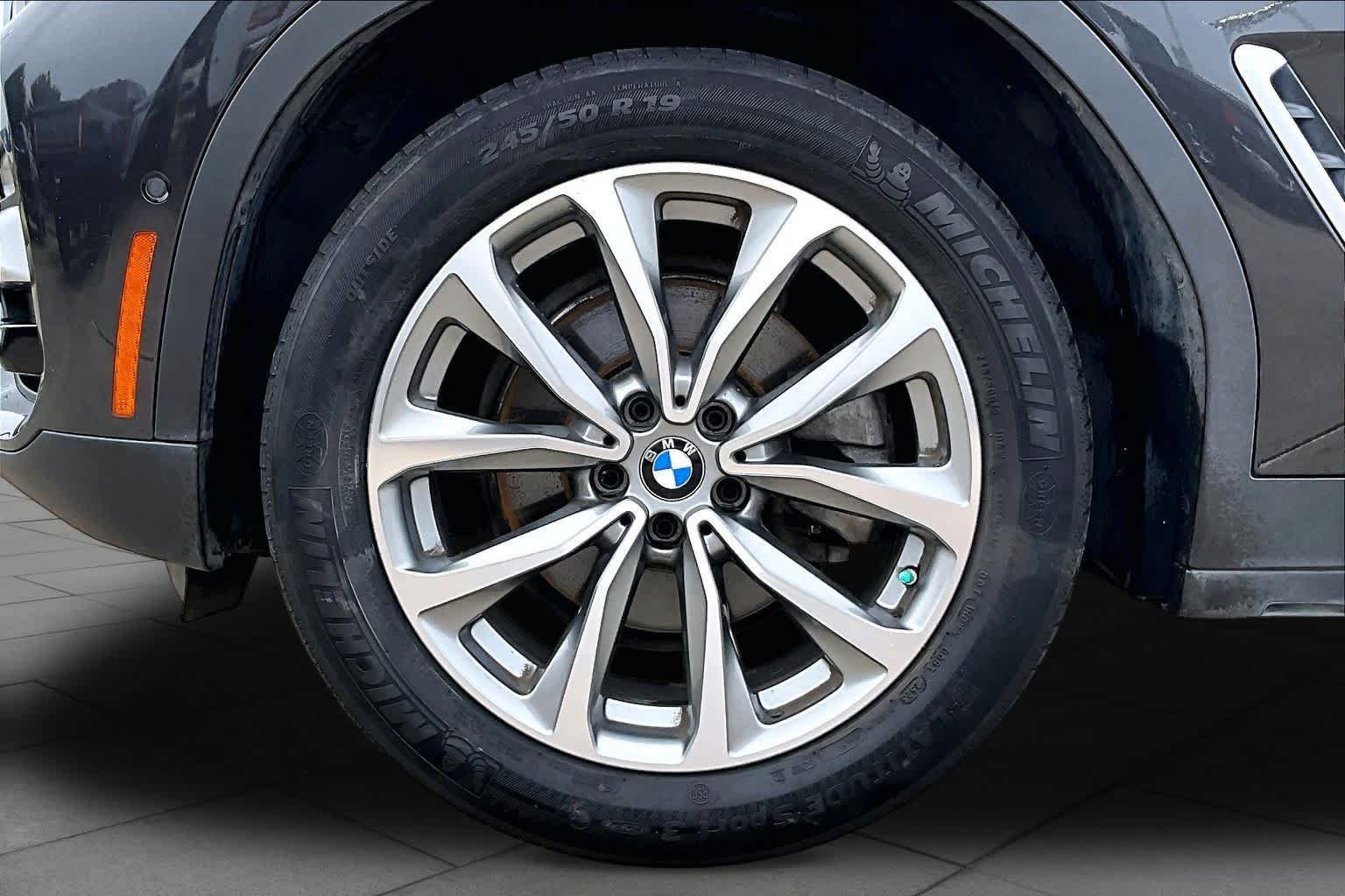 Used 2018 BMW X3 xDrive30i AWD/4WD image 11