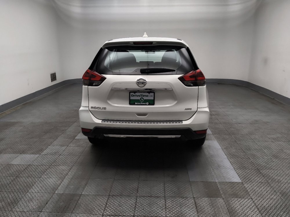 Used 2018 Nissan Rogue S AWD/4WD image 7