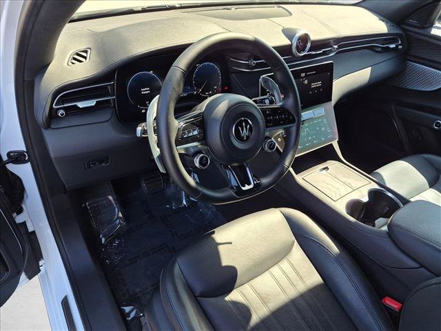 Used 2023 Maserati Grecale Modena AWD/4WD image 9