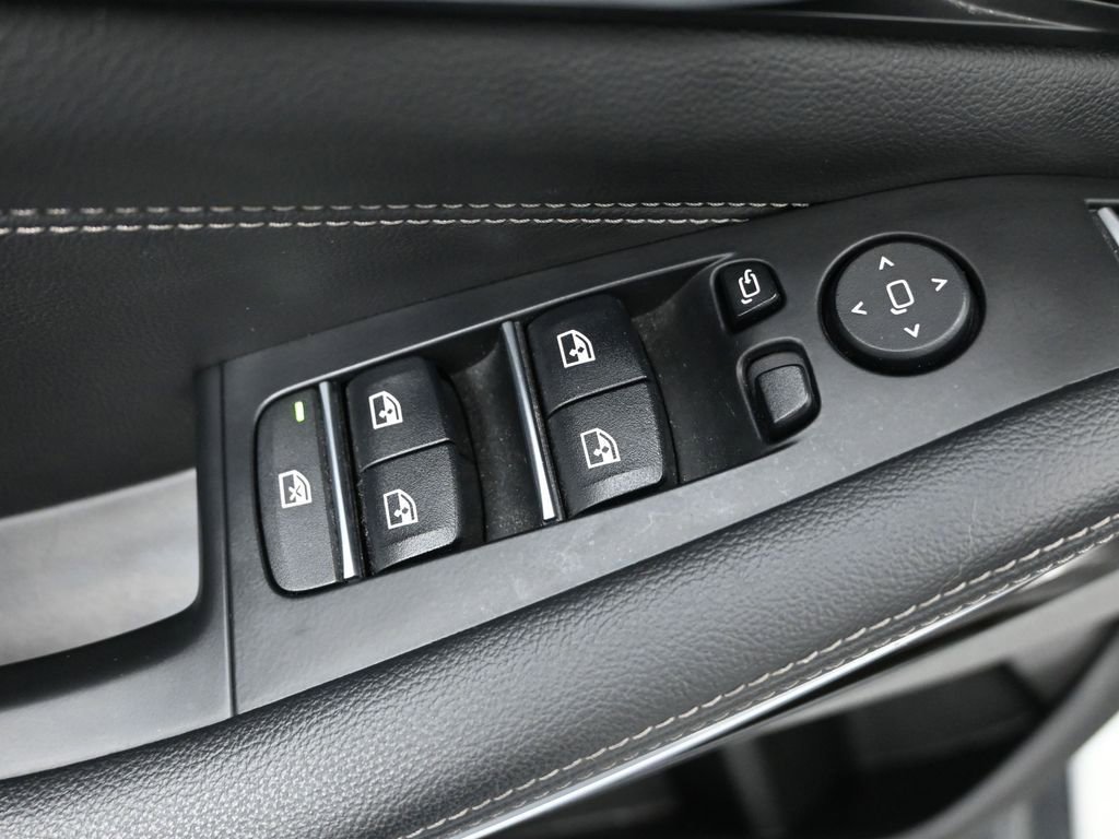 Used 2020 BMW X5 xDrive40i w/ Premium Package image 11