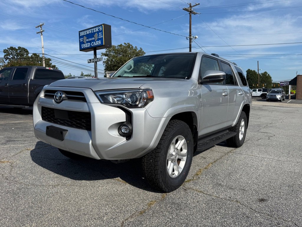 Used 2024 Toyota 4Runner SR5 image 1