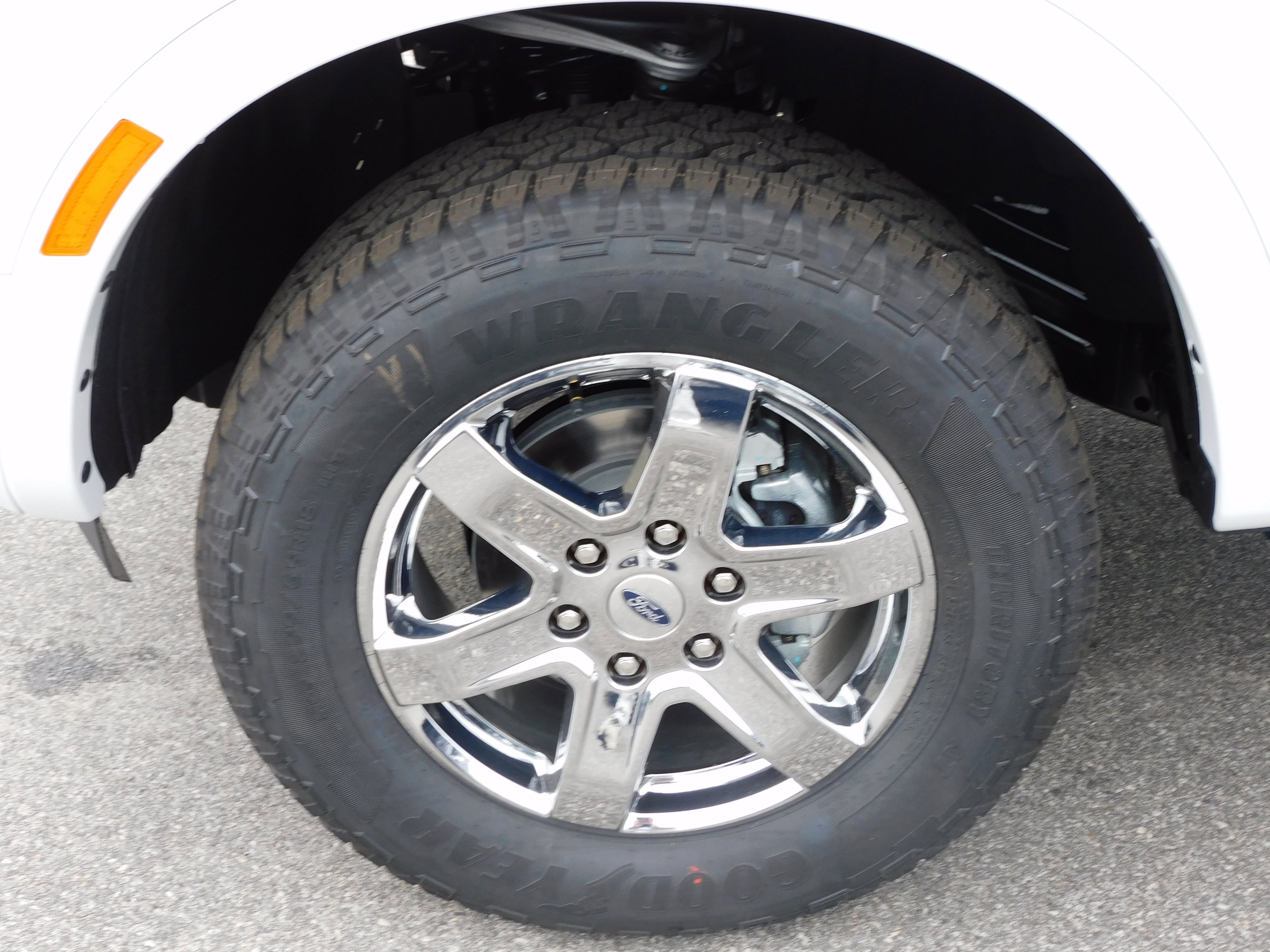 New 2025 Ford Ranger XLT w/ Chrome Accent Package image 8