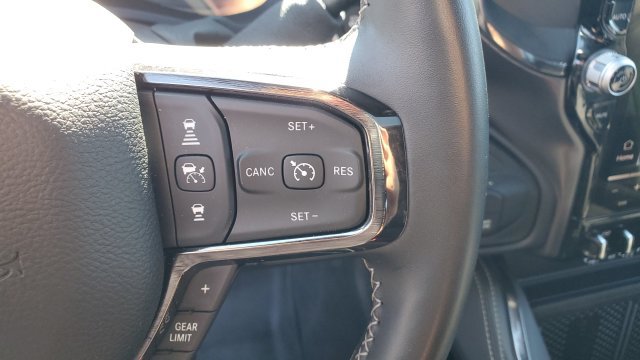 Used 2025 RAM 3500 Limited AWD/4WD image 15