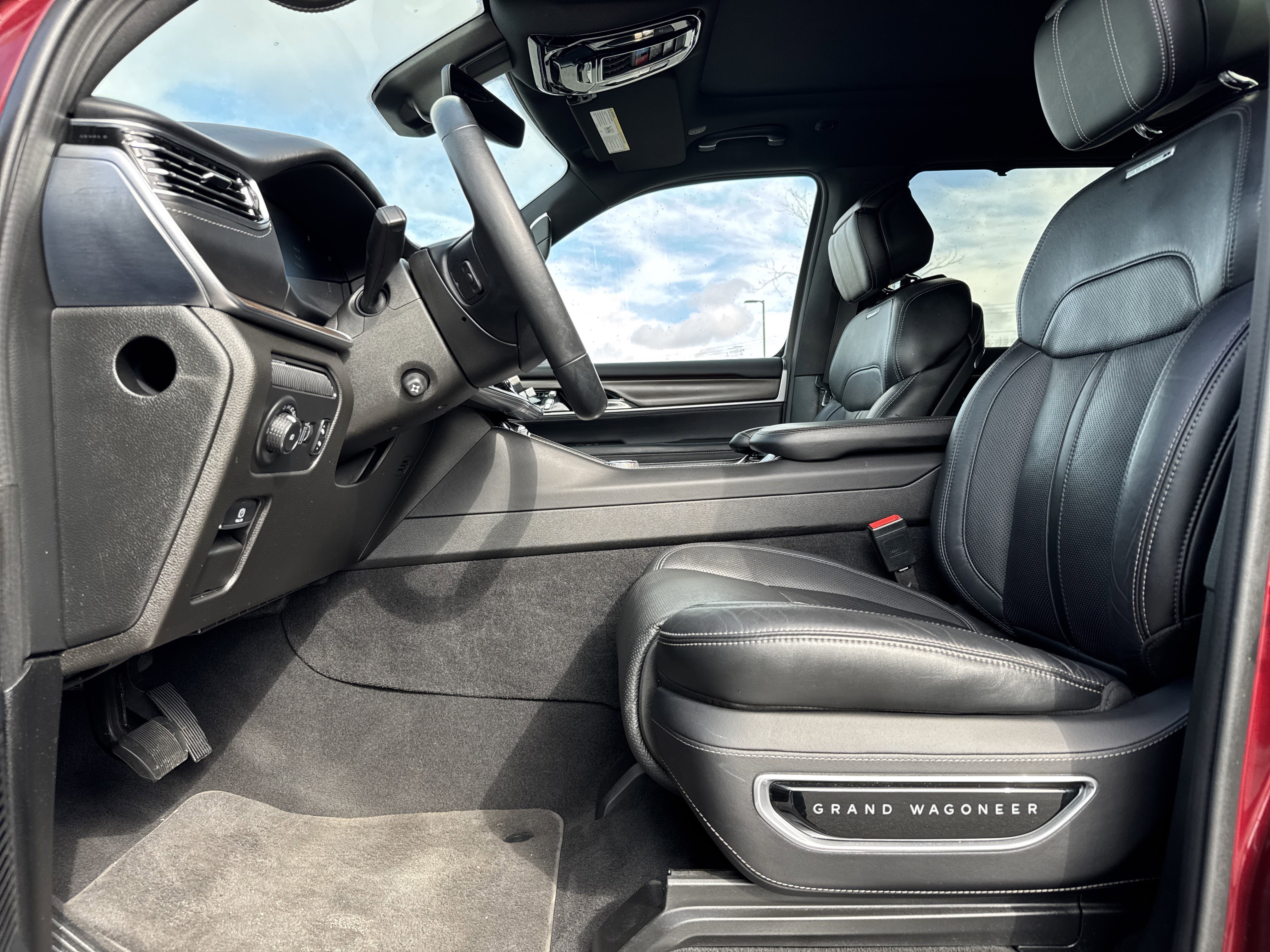 Used 2022 Jeep Grand Wagoneer Series I w/ Flexible Seating Group image 17