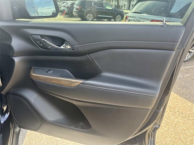 Used 2023 GMC Acadia SLE w/ Elevation Edition image 17