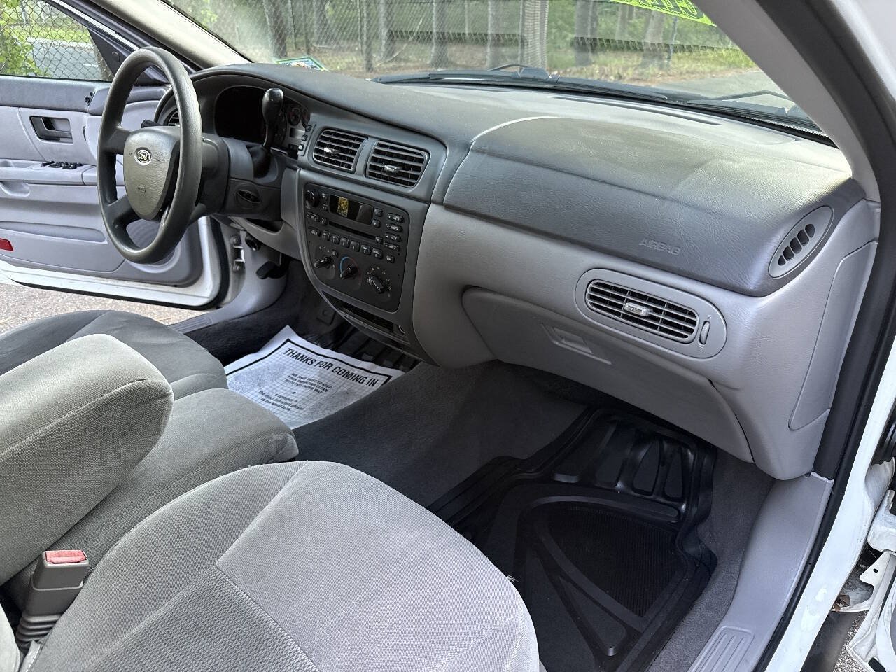 Used 2004 Ford Taurus SES FWD image 19