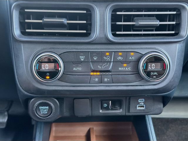 Used 2022 Ford Maverick Lariat w/ Equipment Group 500A Standard AWD/4WD image 29