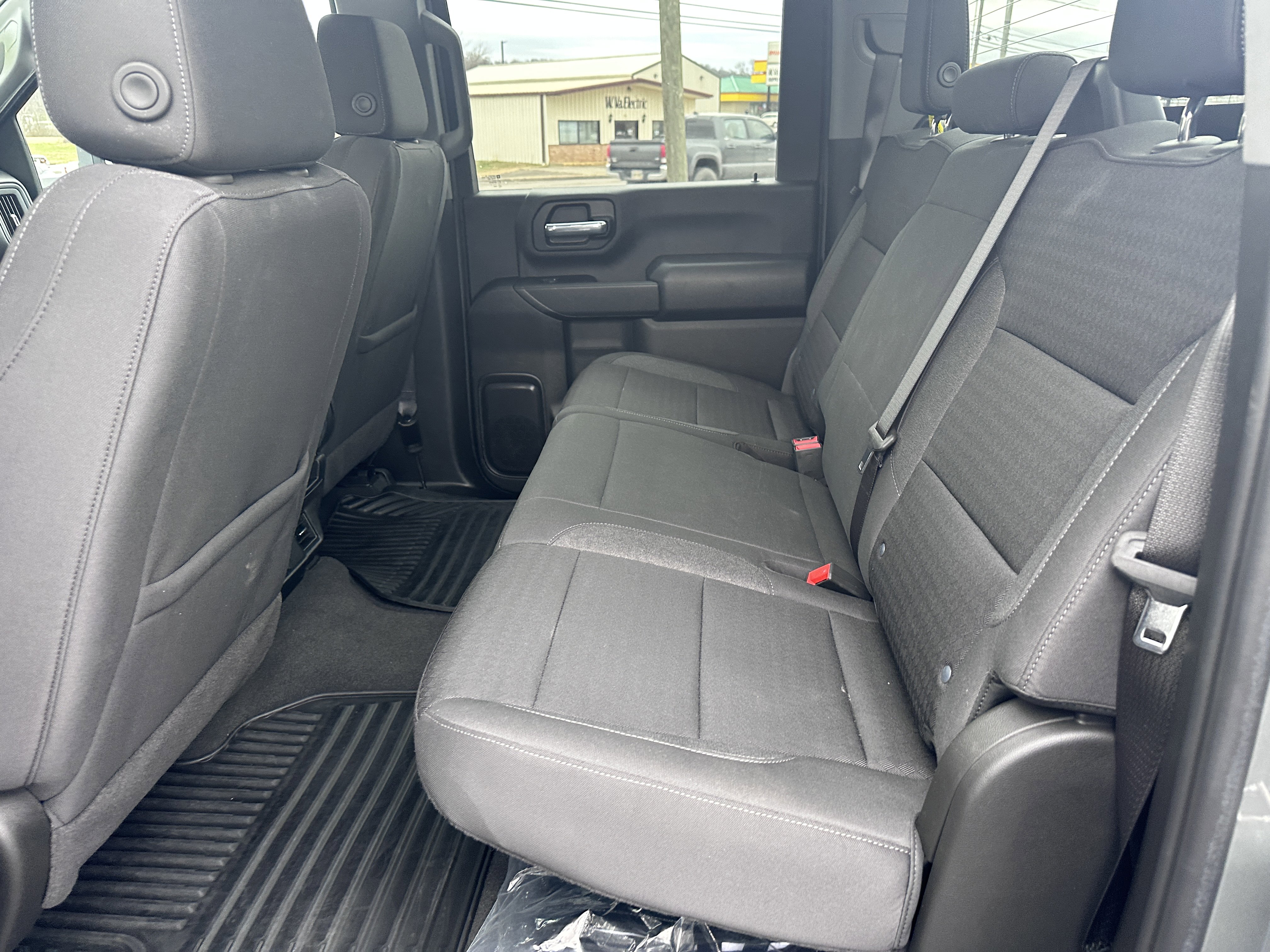 Used 2024 Chevrolet Silverado 2500 Custom w/ Custom Value Package image 12