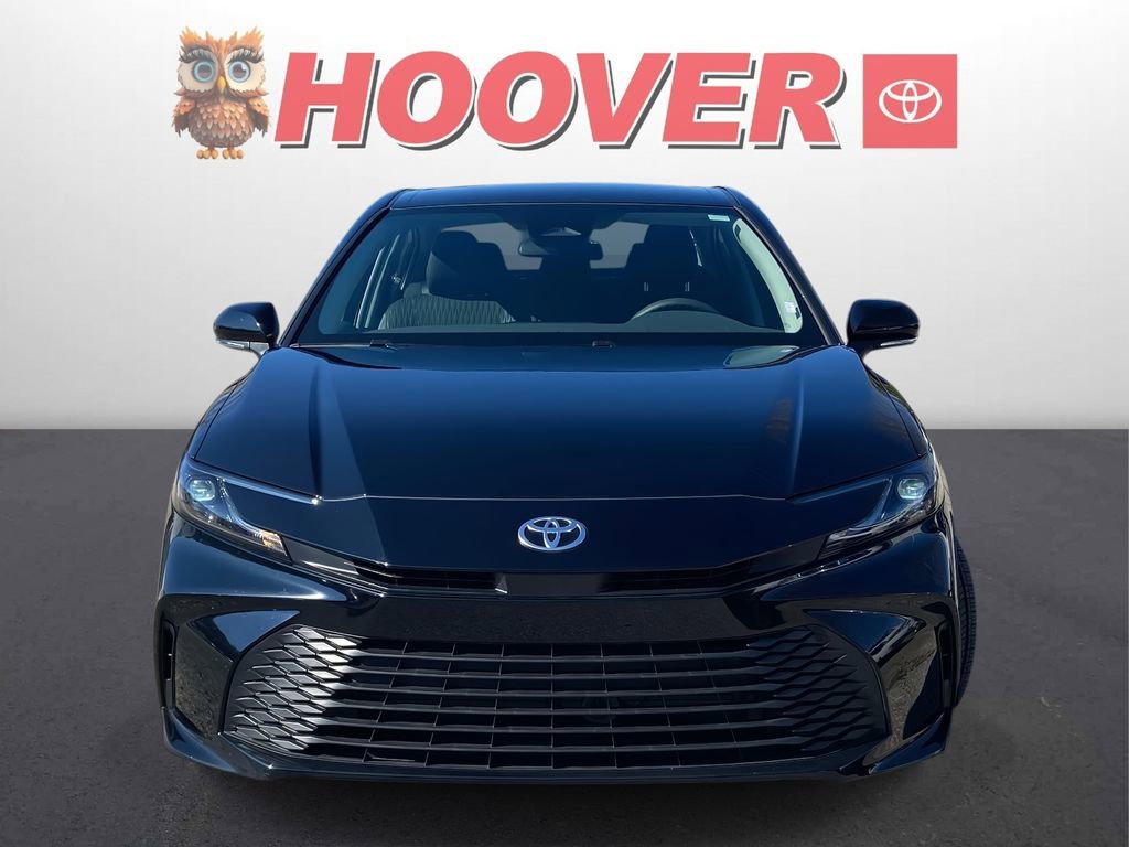 Used 2025 Toyota Camry LE image 8