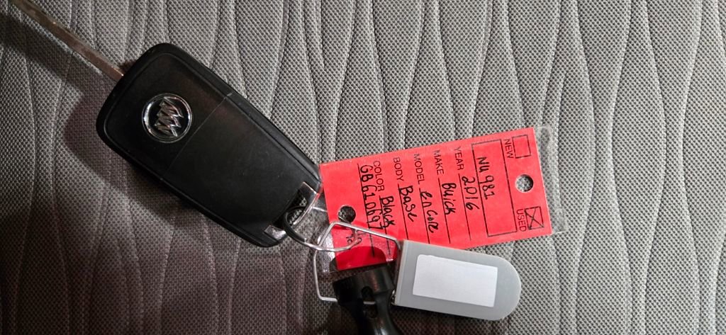 Used 2016 Buick Encore FWD image 35