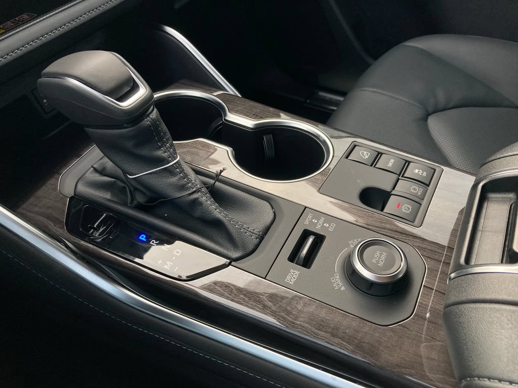 New 2026 Toyota Highlander Limited AWD/4WD image 22