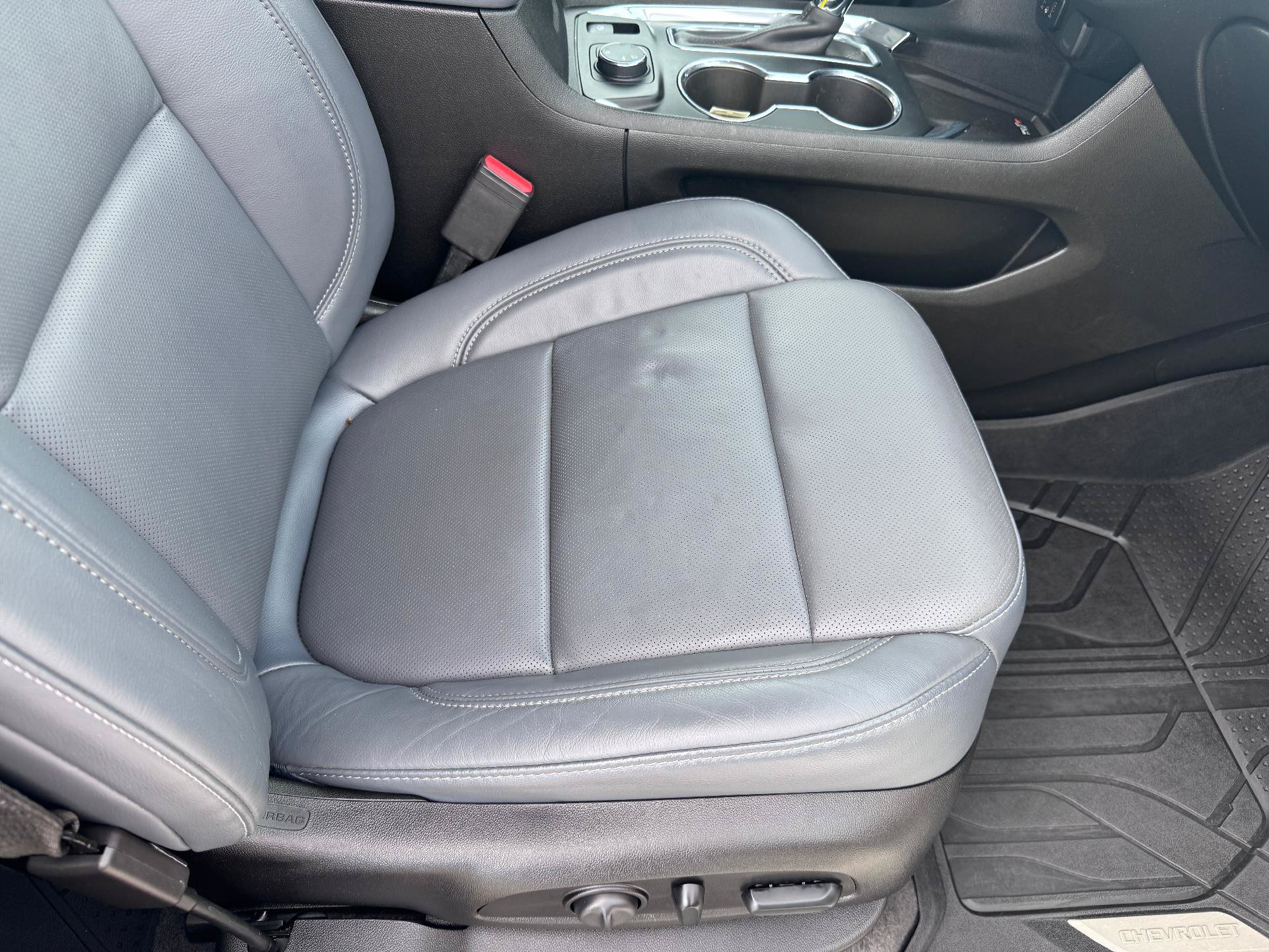 Used 2019 Chevrolet Traverse Premier w/ LPO, Floor Liner Package AWD/4WD image 21