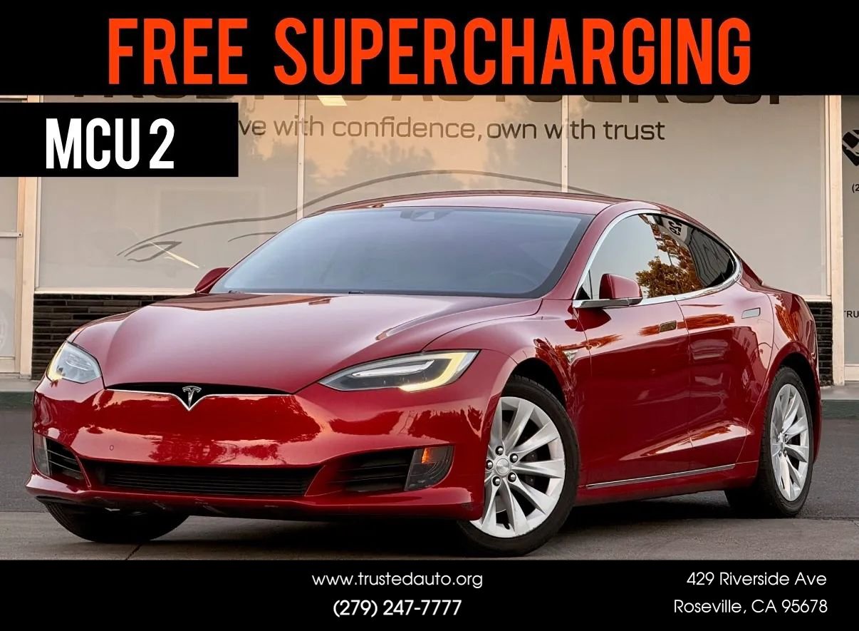 Used 2016 Tesla Model S 70 RWD image 1