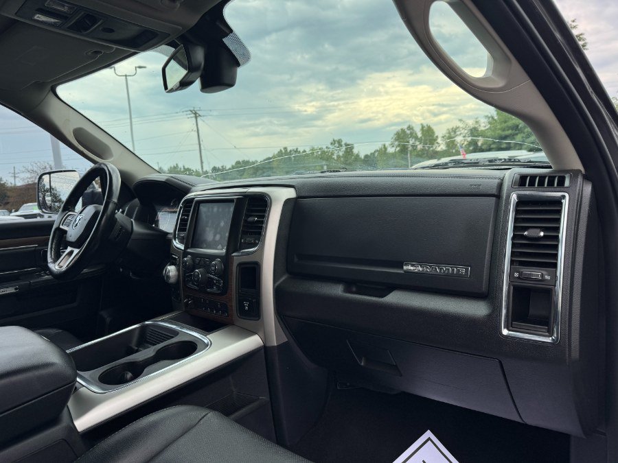Used 2018 RAM 1500 Laramie AWD/4WD image 19