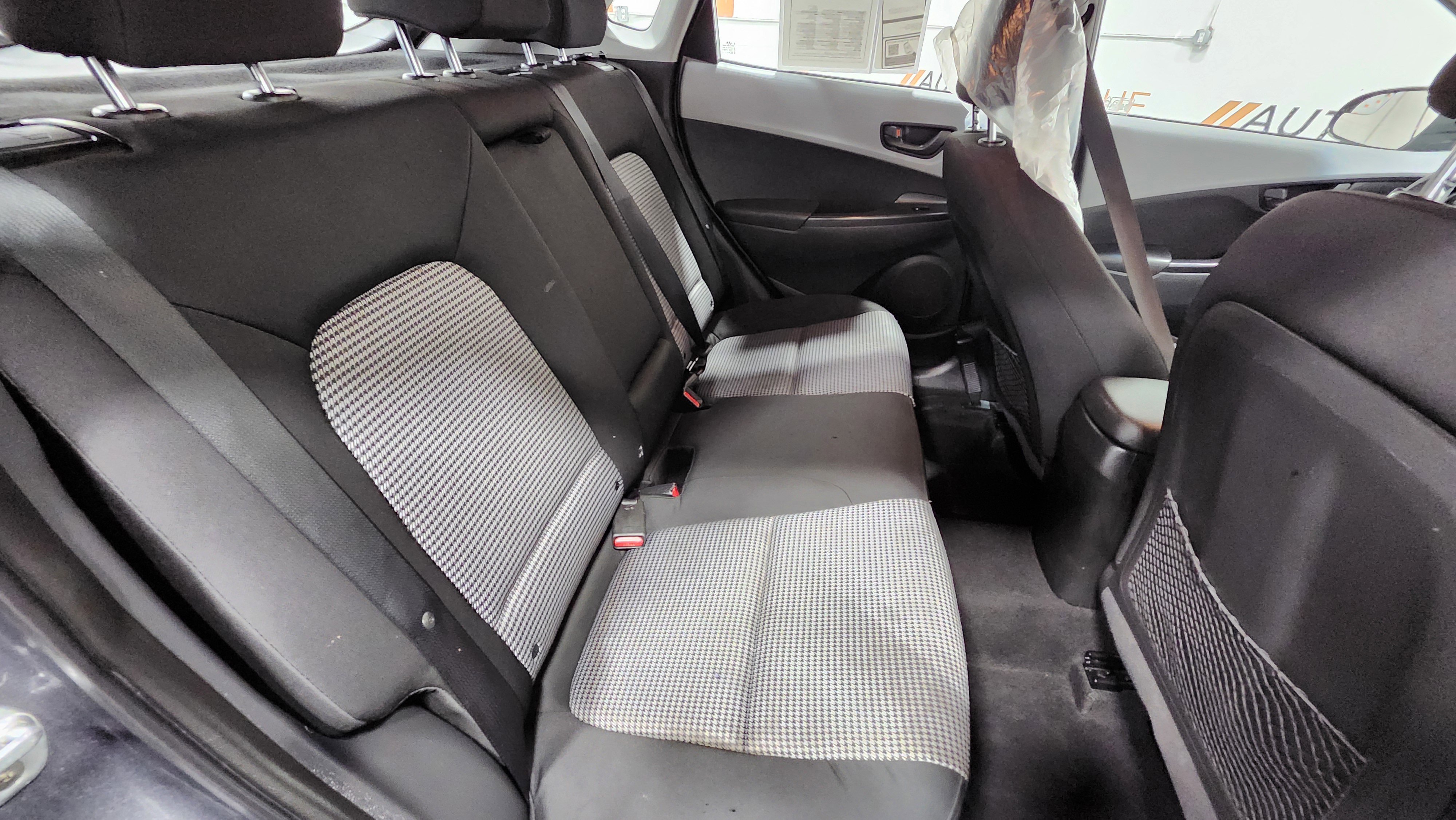 Used 2021 Hyundai Kona SE image 18