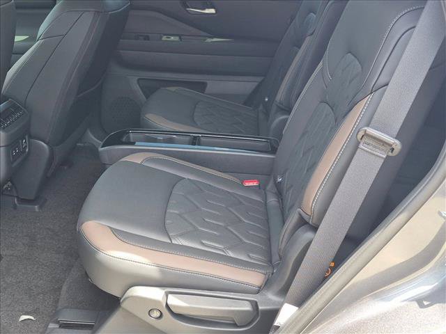 New 2026 Nissan Pathfinder Platinum FWD image 14