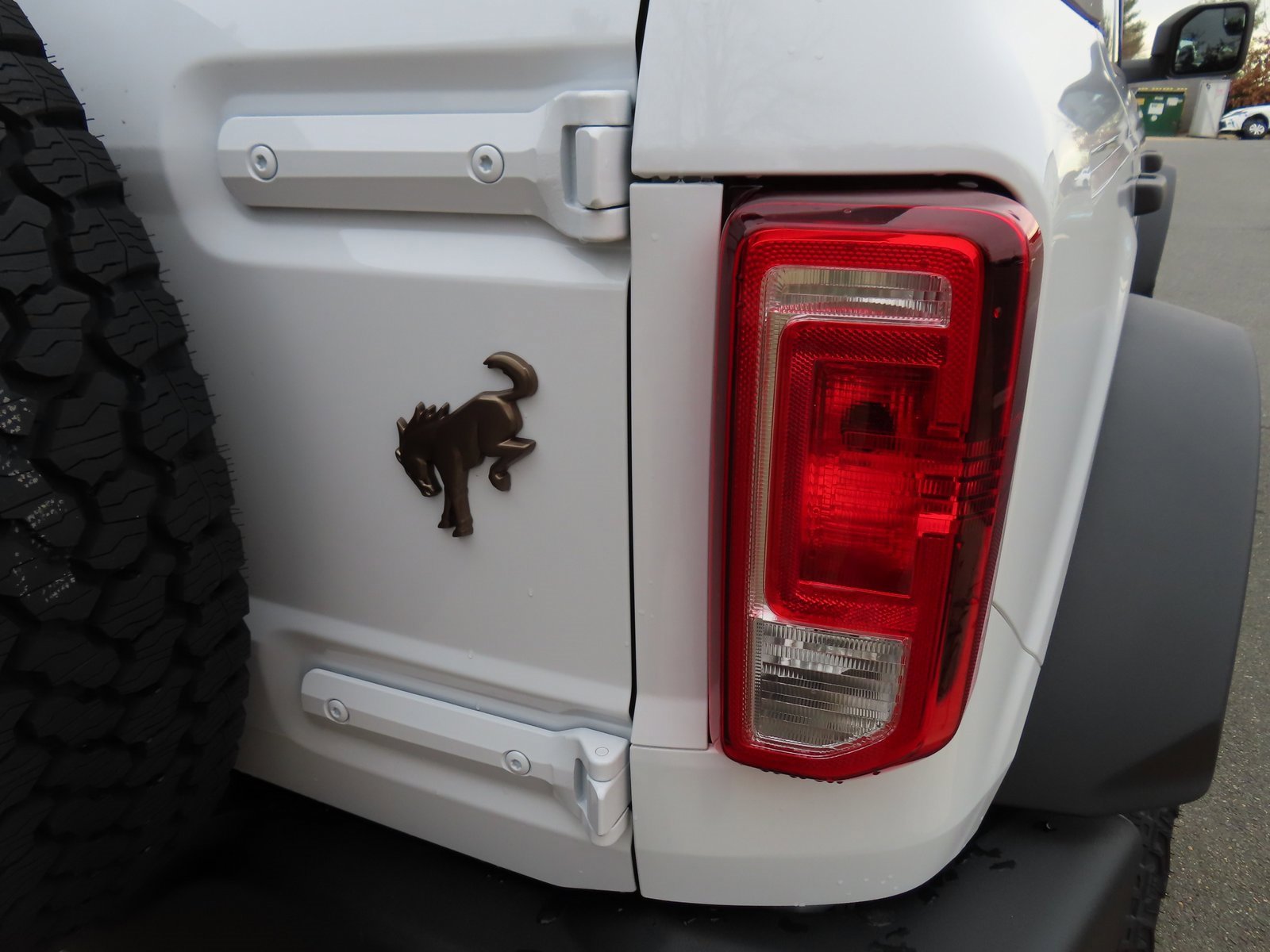 New 2025 Ford Bronco 4-Door image 9