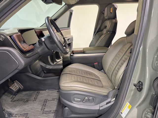 Used 2023 Rivian R1S Launch Edition AWD/4WD image 16